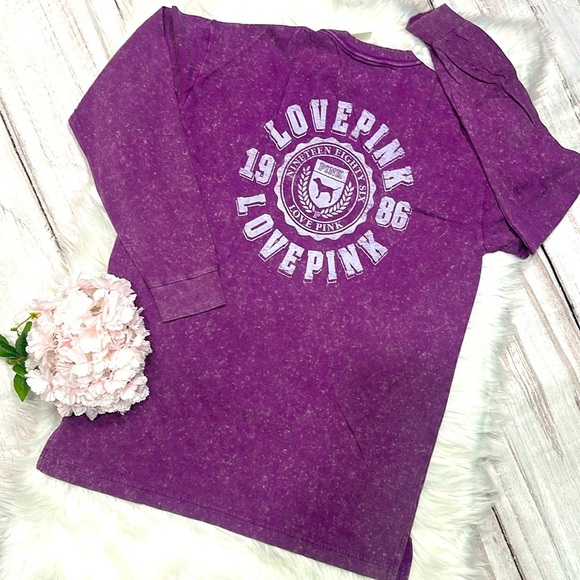 Pink Victoria’s Secret Distressed Acid Wash Crew Neck Long Sleeve Top Size Small - Picture 2 of 11